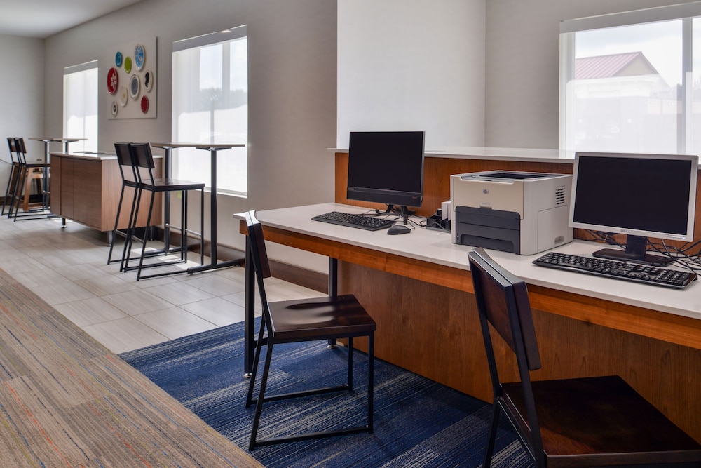 holiday inn express and suites cincinnati mason by ihg