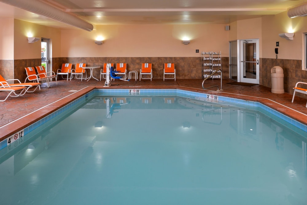 holiday inn express and suites cincinnati mason by ihg