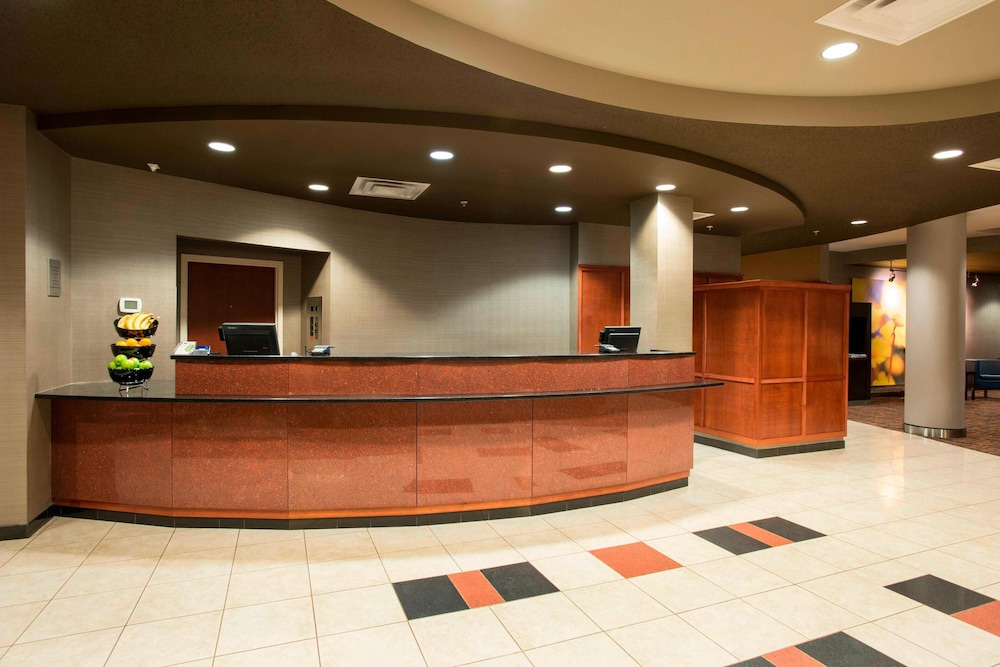 courtyard by marriott cincinnati north at union centre