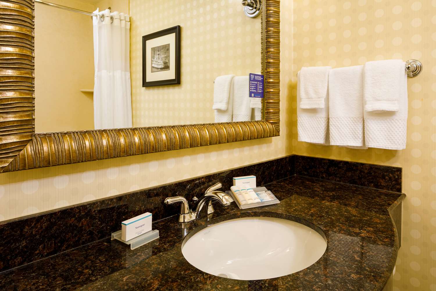 hilton garden inn cincinnati blue ash