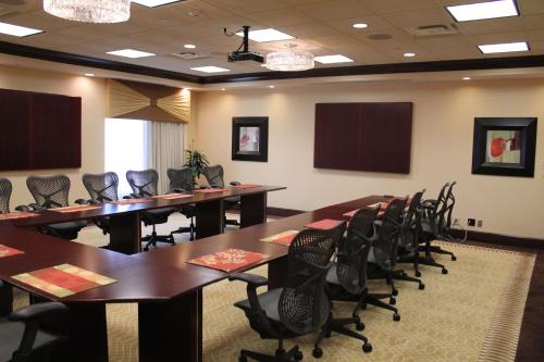 hilton garden inn cincinnati blue ash