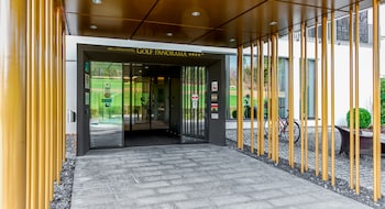 small luxury hotel wellnesshotel golfpanorama