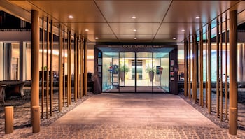 small luxury hotel wellnesshotel golfpanorama