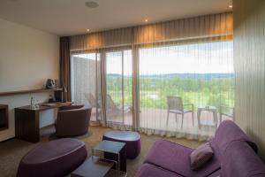 small luxury hotel wellnesshotel golfpanorama