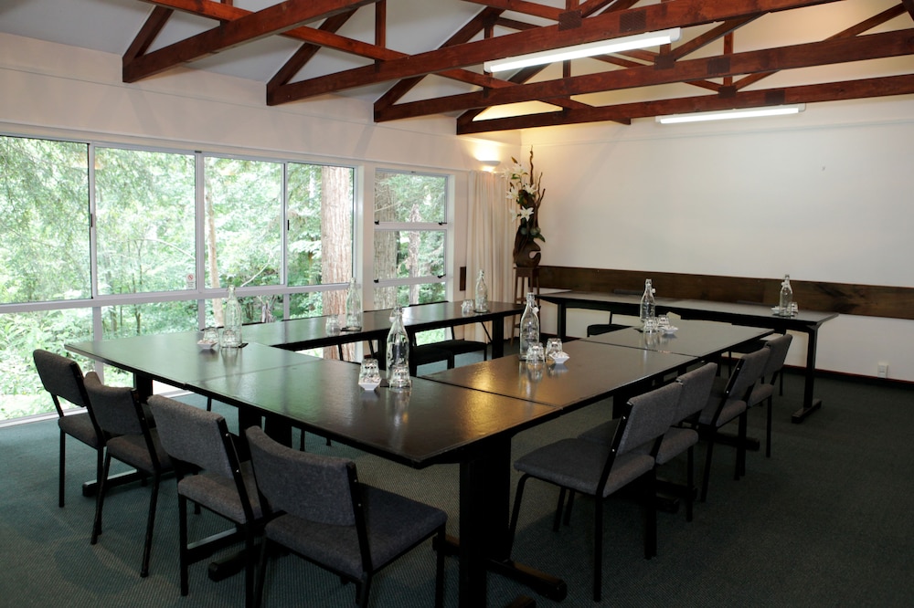 woodlands motel and conference venue