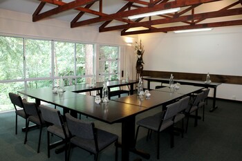 woodlands motel and conference venue