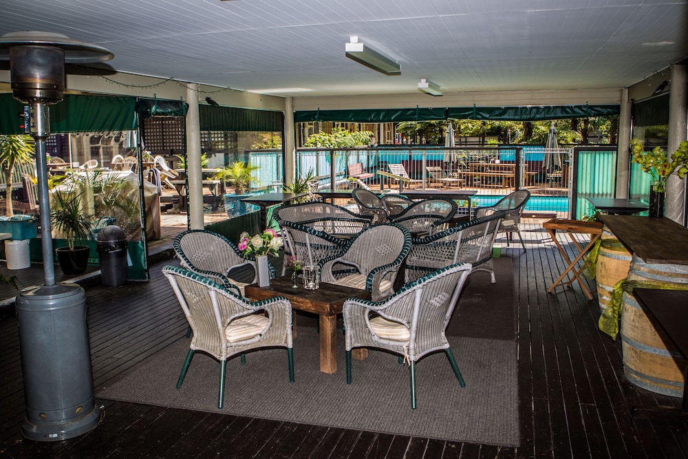 woodlands motel and conference venue