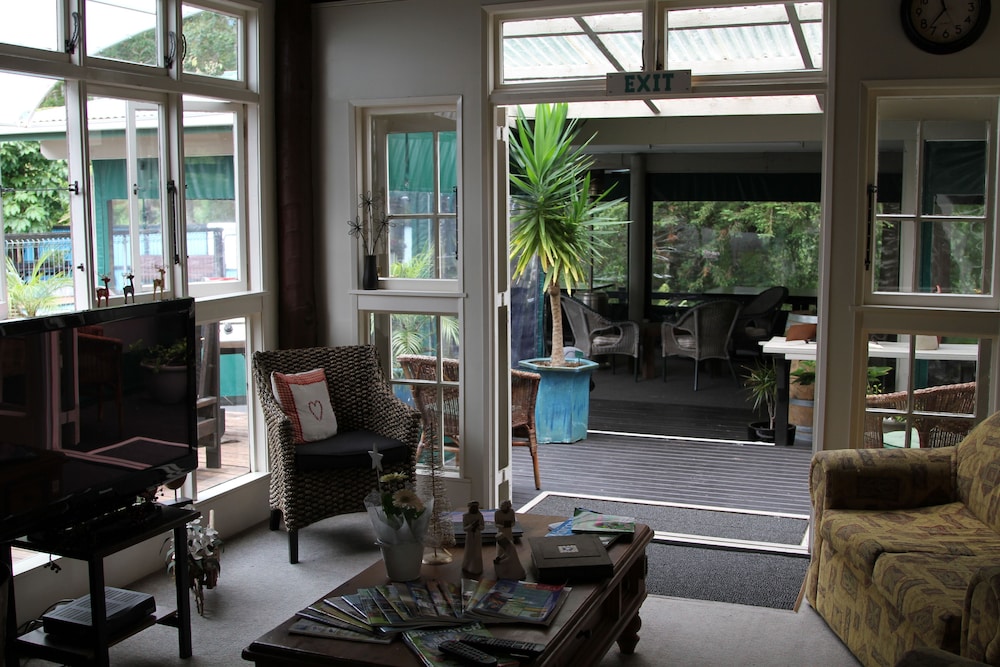 woodlands motel and conference venue