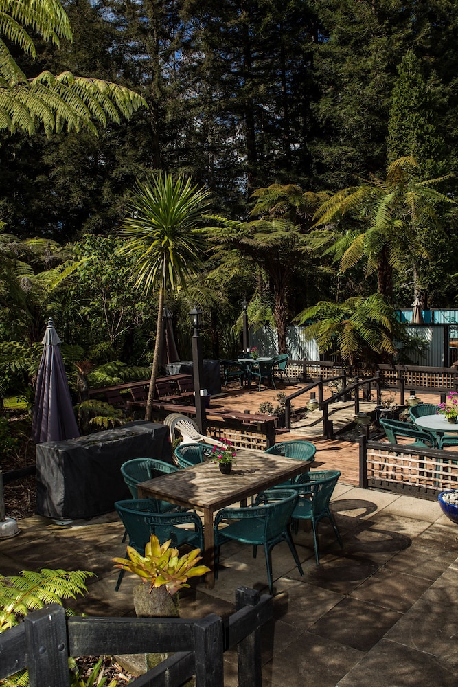 woodlands motel and conference venue
