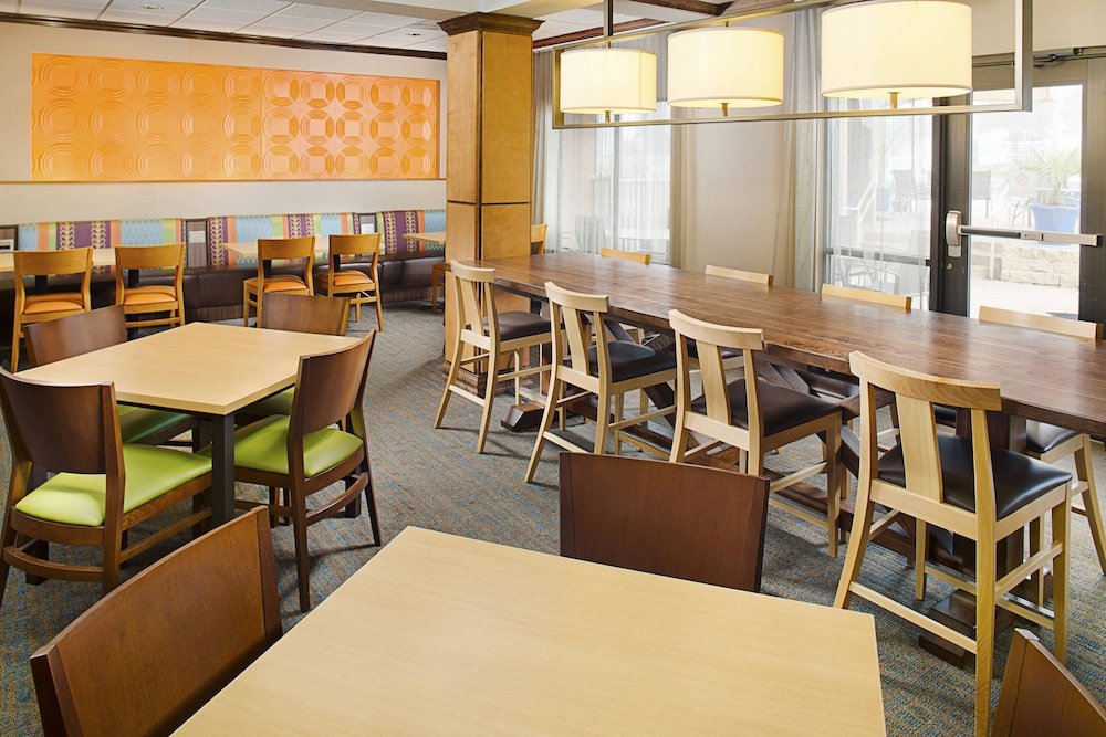 fairfield inn and suites by marriott san antonio seaworld
