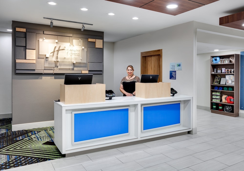 holiday inn express and suites san antonio nw near