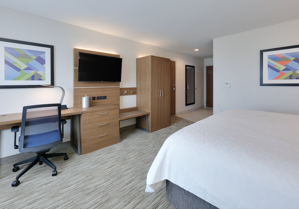 holiday inn express and suites san antonio nw near