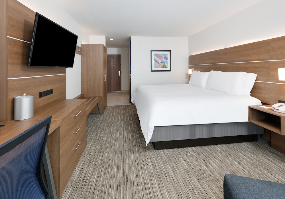 holiday inn express and suites san antonio nw near