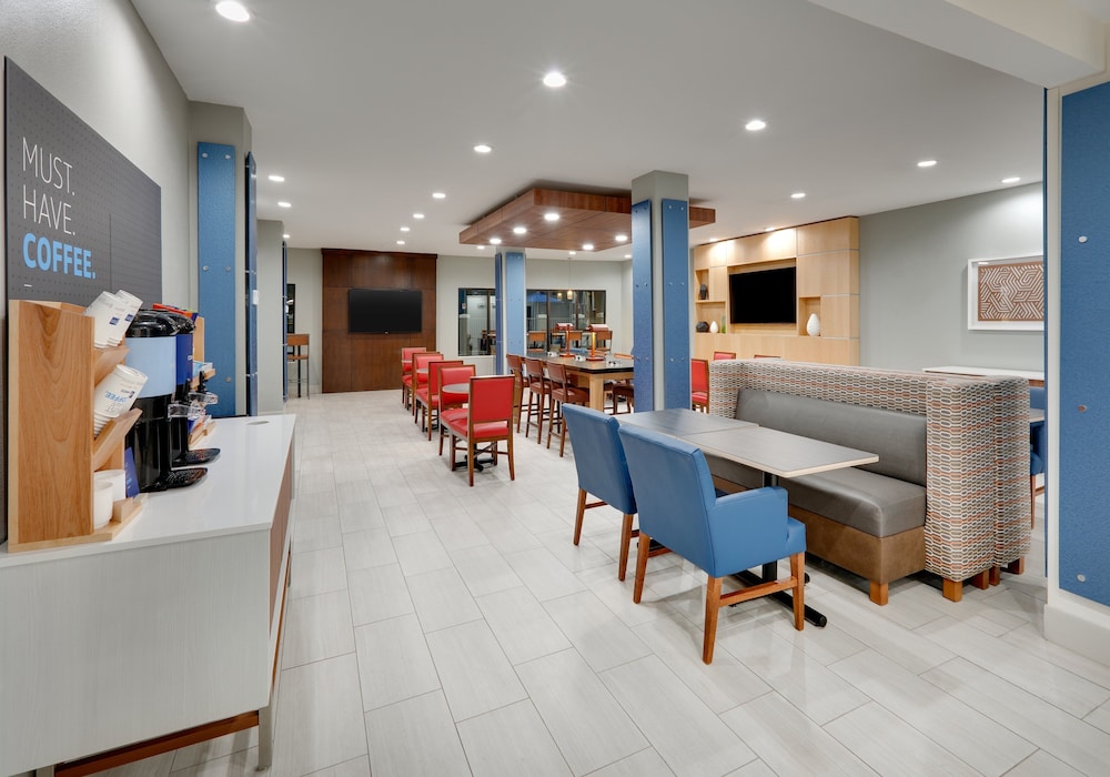 holiday inn express and suites san antonio nw near