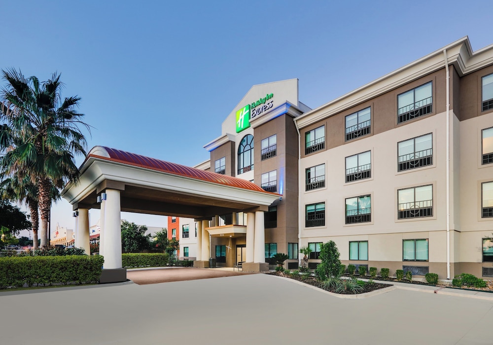 holiday inn express and suites san antonio nw near