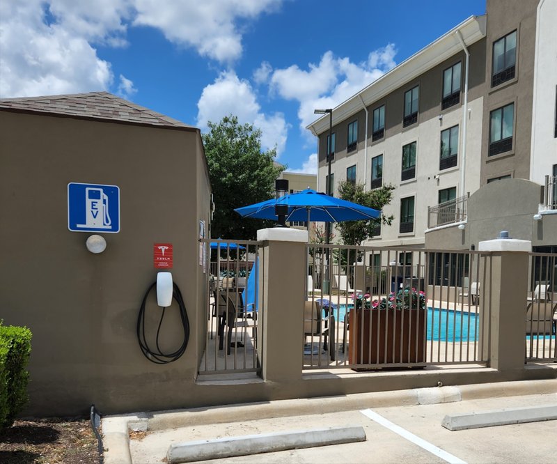 holiday inn express and suites san antonio nw near