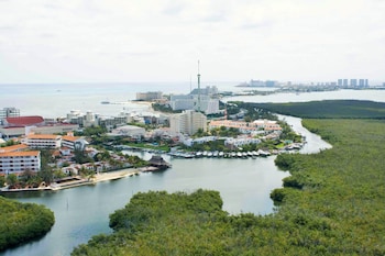 hotel sotavento and yacht club