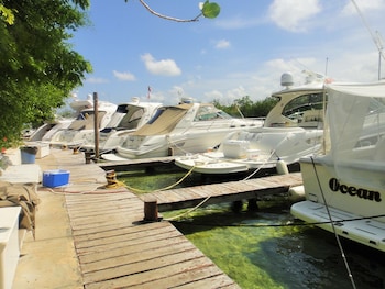 hotel sotavento and yacht club