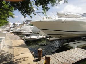 hotel sotavento and yacht club