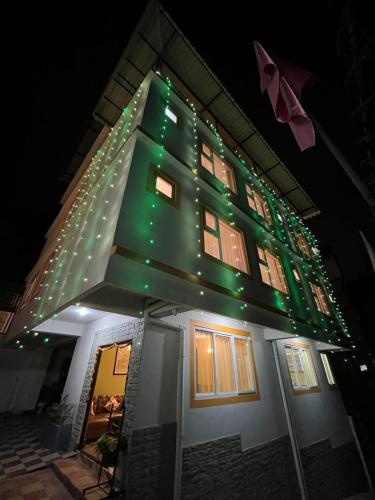 little sikkim inn