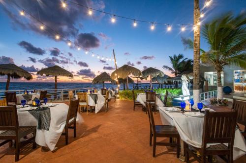 club regina cancun