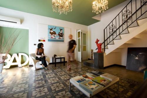 bad bed and breakfast and design