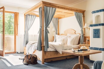 alpenpalace luxury hideaway and spa retreat