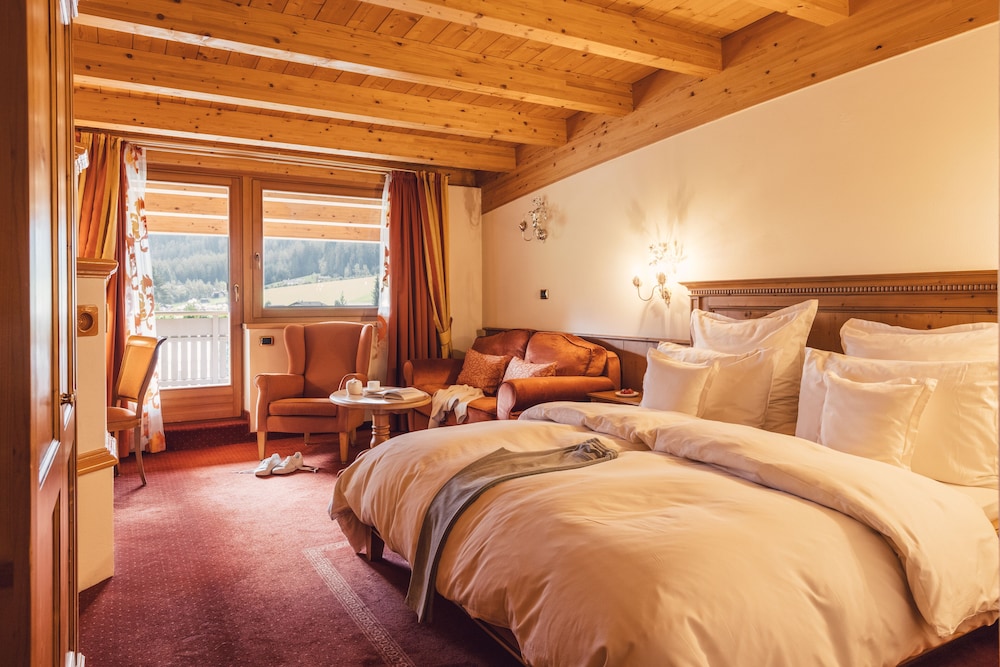 alpenpalace luxury hideaway and spa retreat