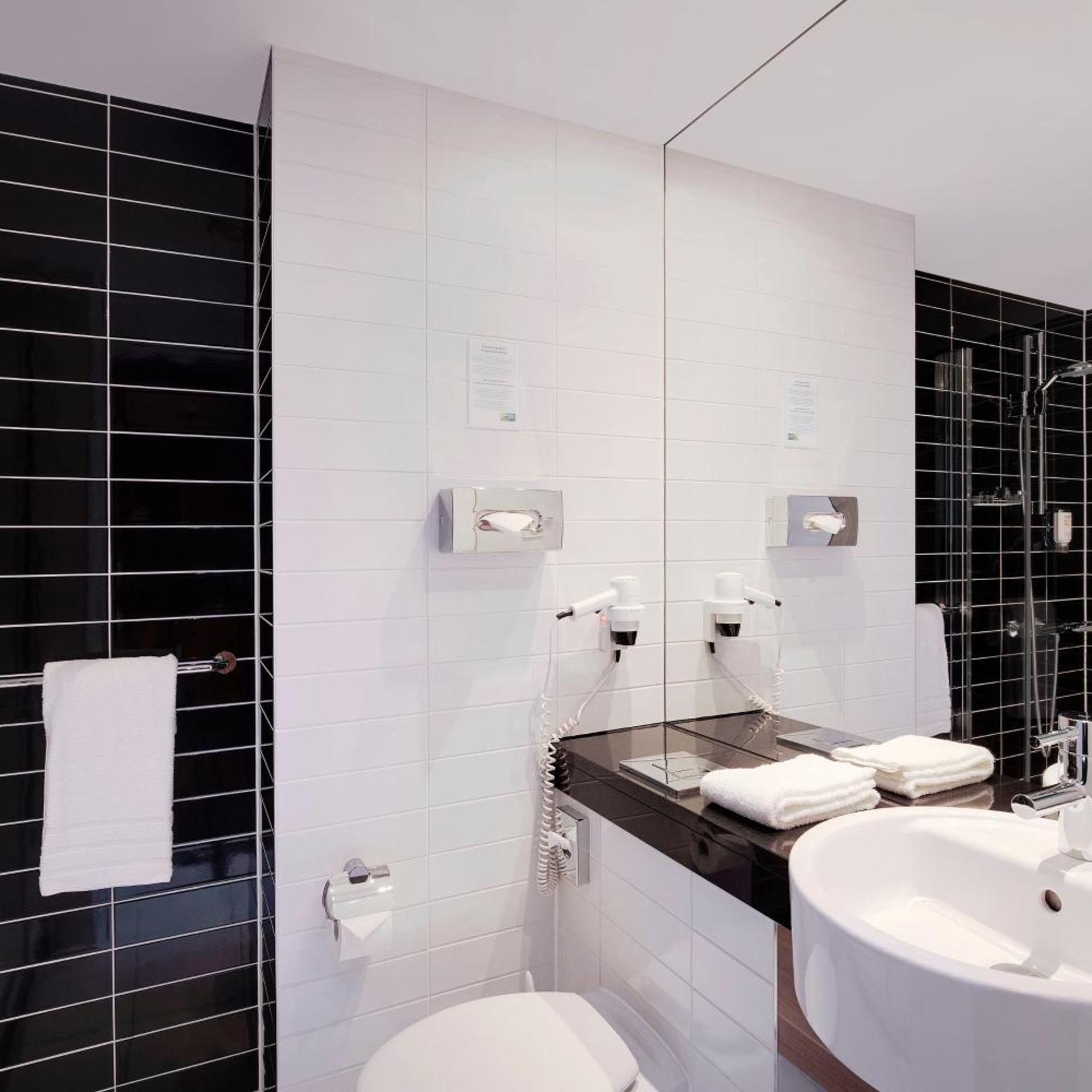 holiday inn express bremen airport an ihg hotel