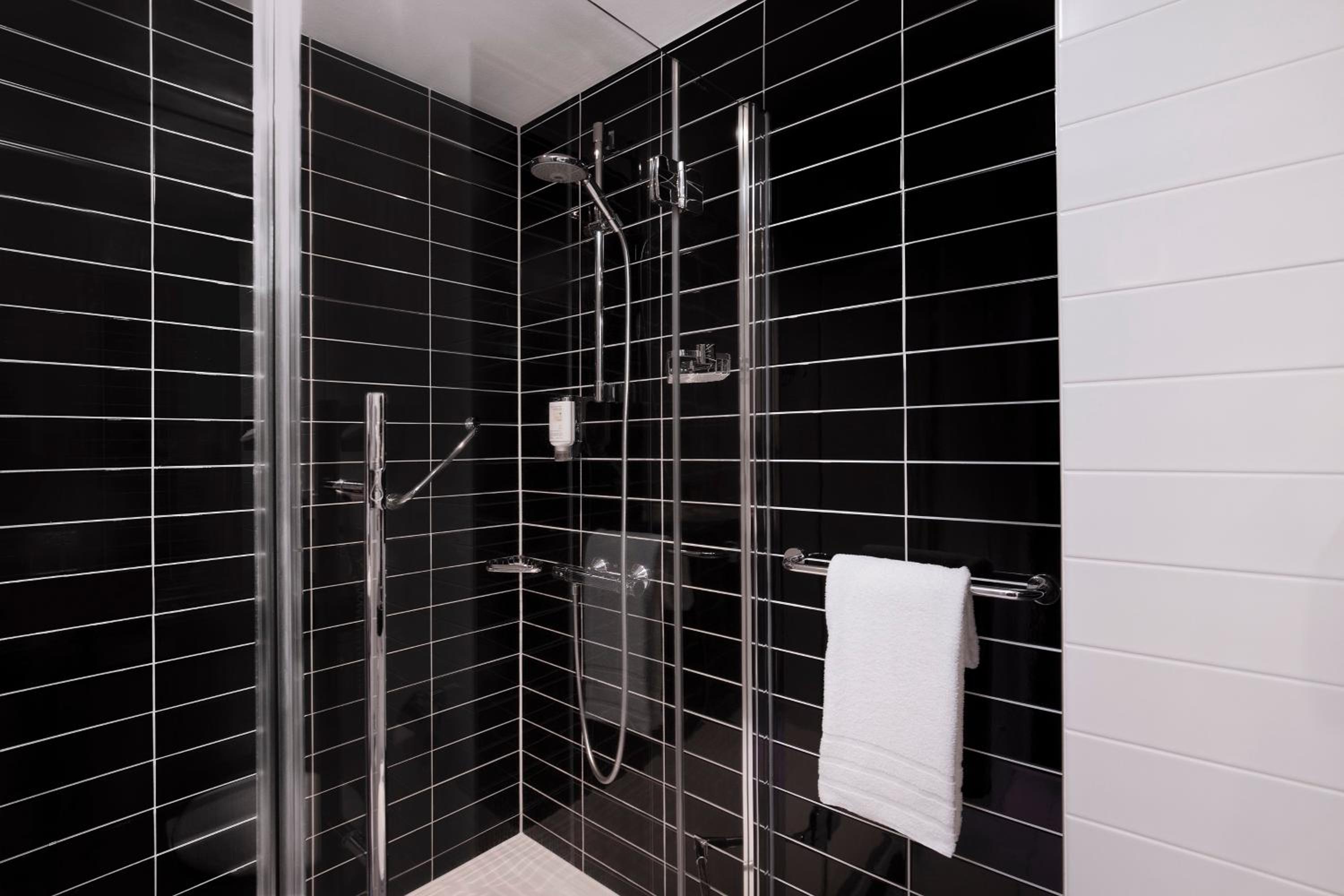 holiday inn express bremen airport an ihg hotel