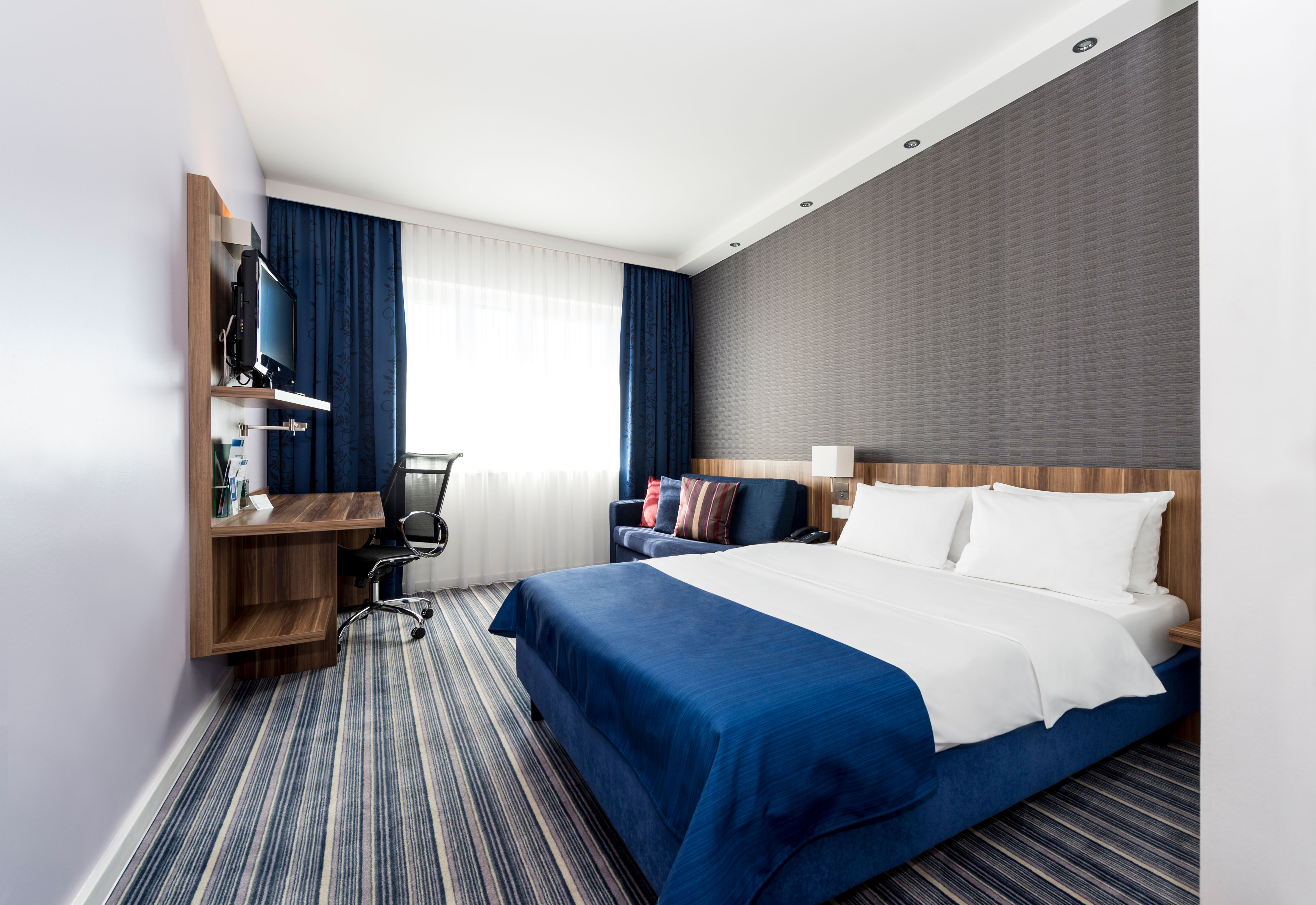 holiday inn express bremen airport an ihg hotel
