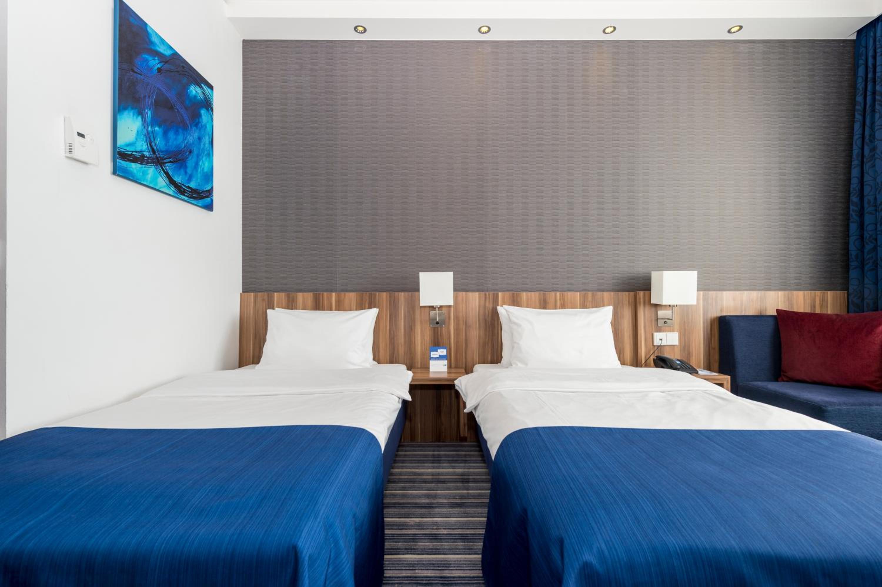 holiday inn express bremen airport an ihg hotel