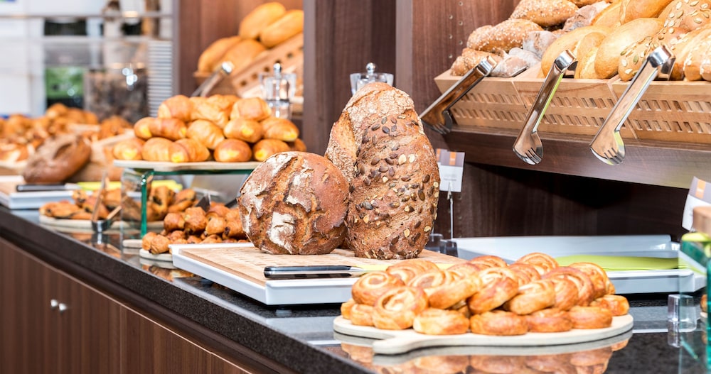 holiday inn express bremen airport an ihg hotel