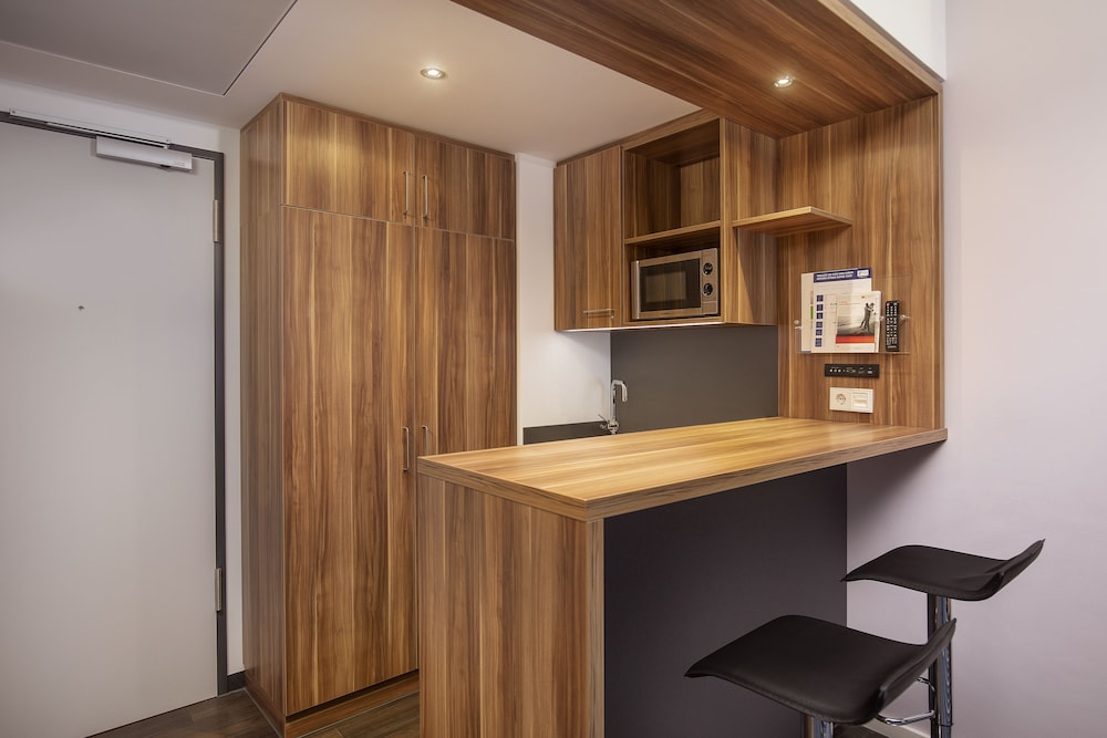 holiday inn express bremen airport an ihg hotel
