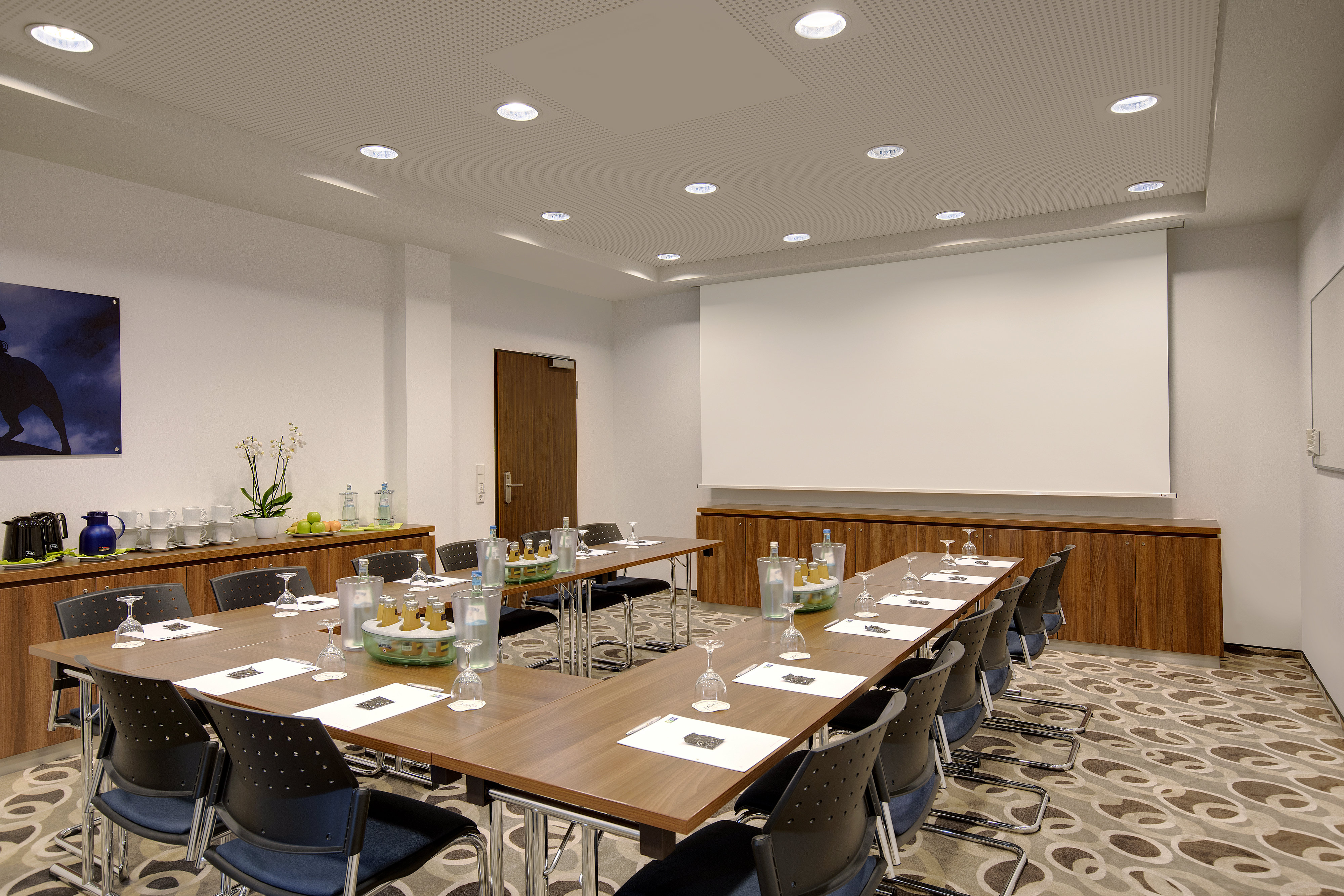 holiday inn express bremen airport an ihg hotel