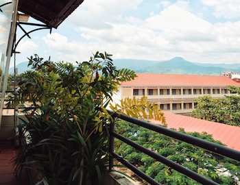 neakru guesthouse and restaurant