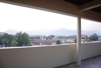 neakru guesthouse and restaurant