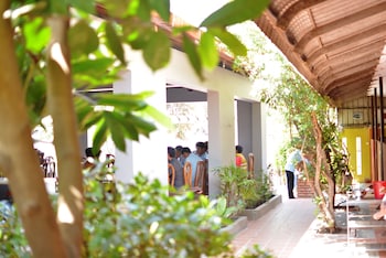 neakru guesthouse and restaurant