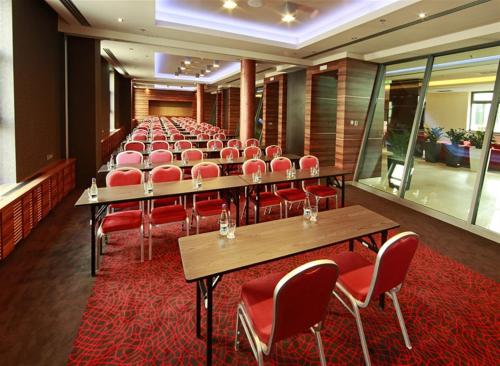 holiday inn trnava an ihg hotel