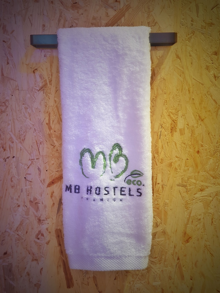mb hostels premium eco
