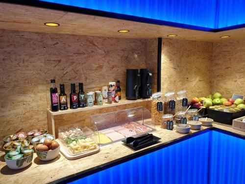 mb hostels premium eco