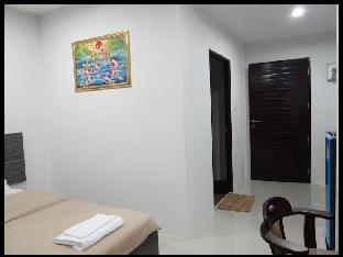 Suchada Palace,,3 star