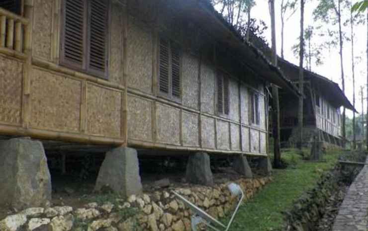 villa kampung karuhun sutan raja