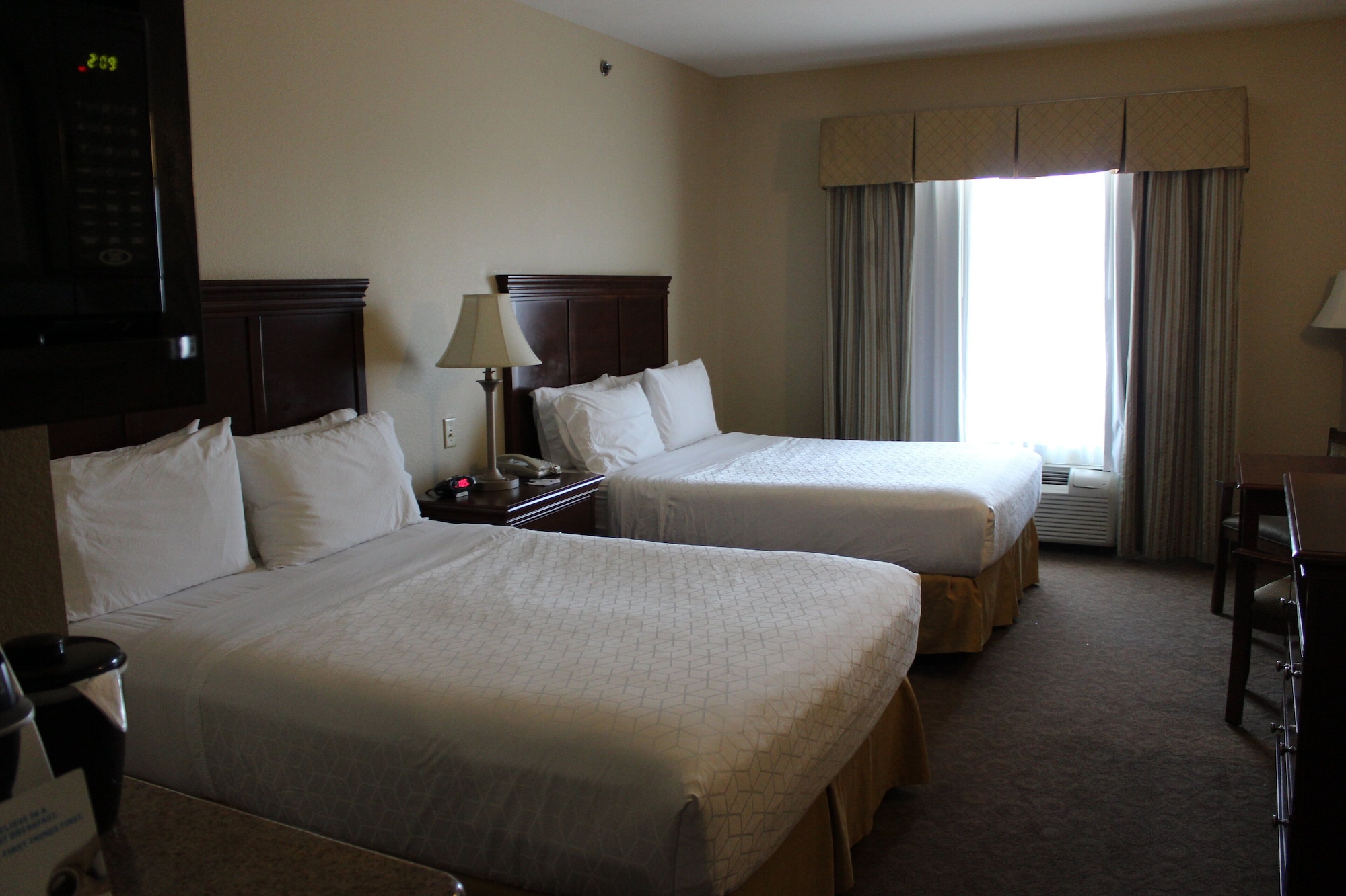 holiday inn express and suites dallas southwest cedar hill by ihg