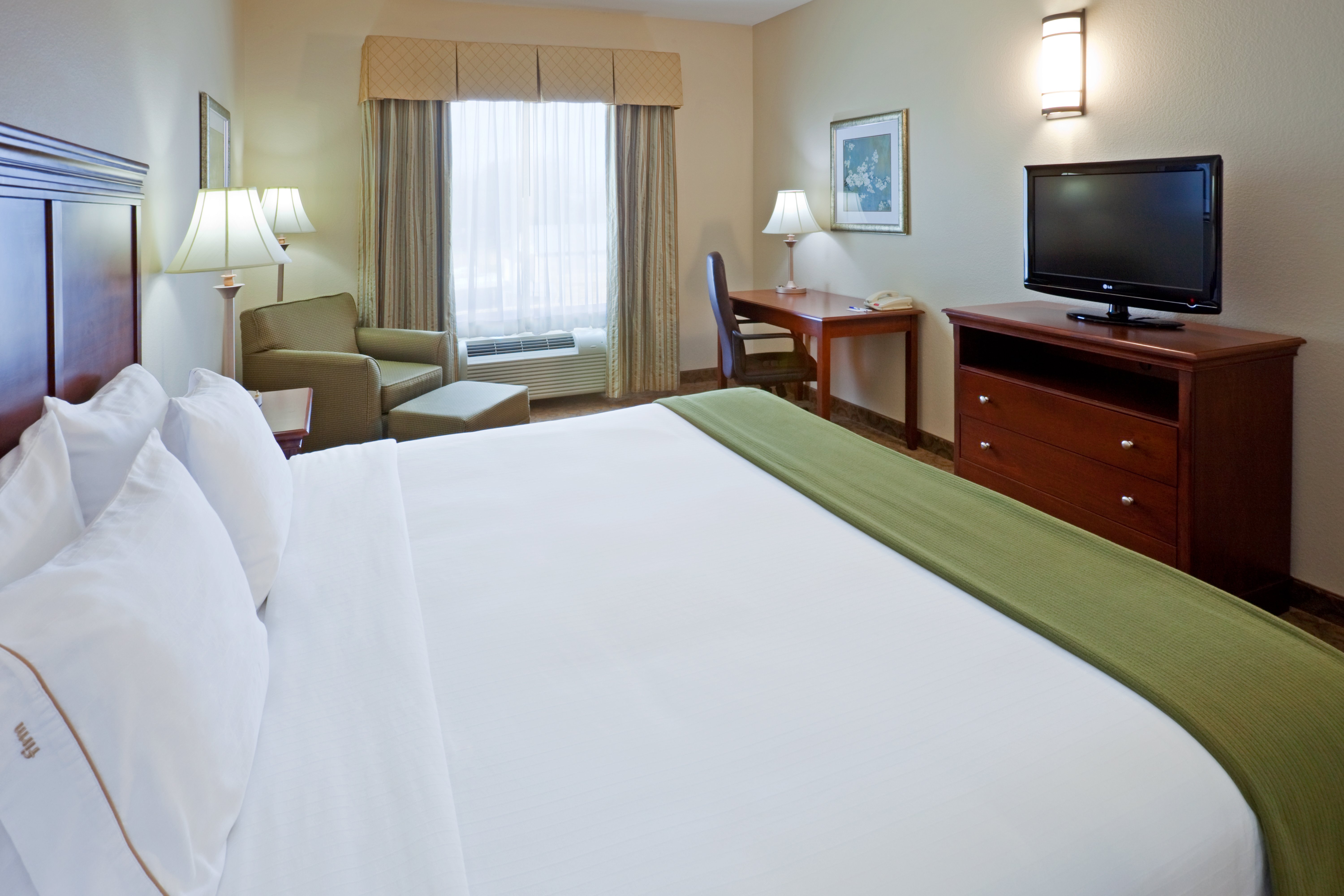 holiday inn express and suites dallas southwest cedar hill by ihg