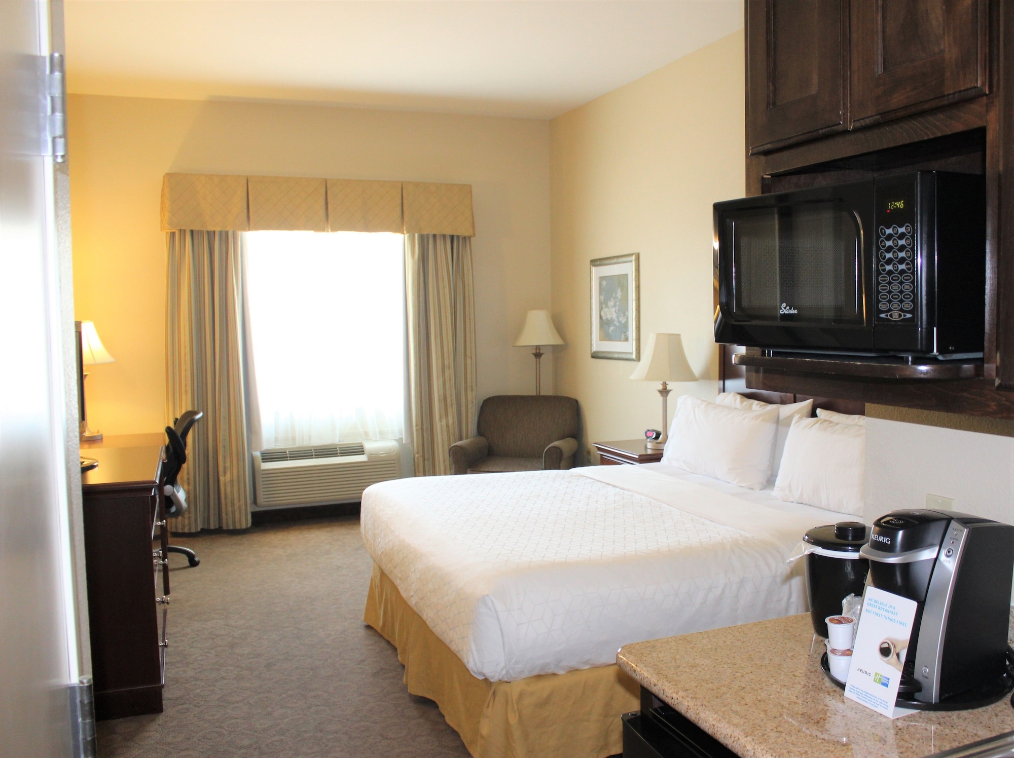 holiday inn express and suites dallas southwest cedar hill by ihg