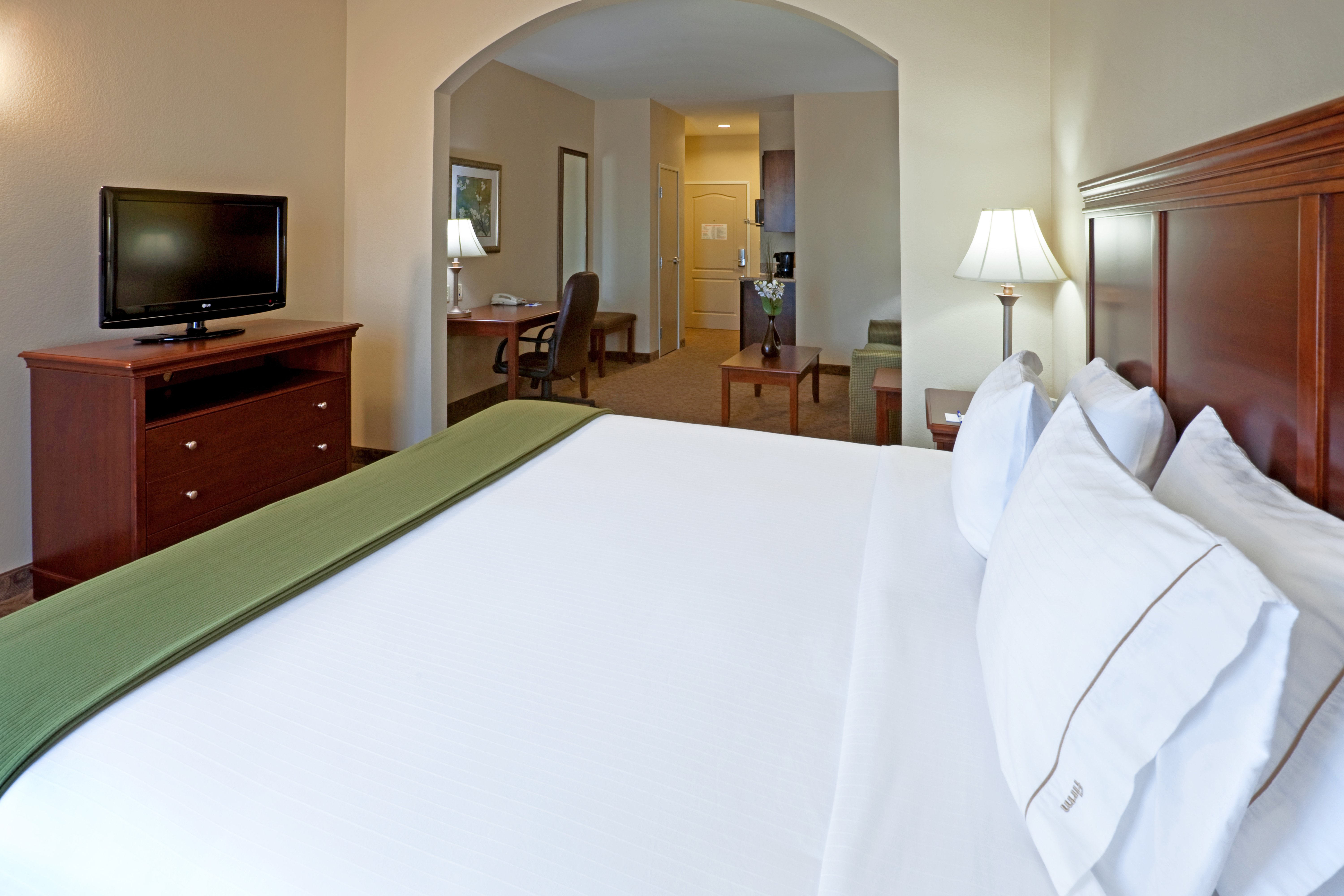 holiday inn express and suites dallas southwest cedar hill by ihg