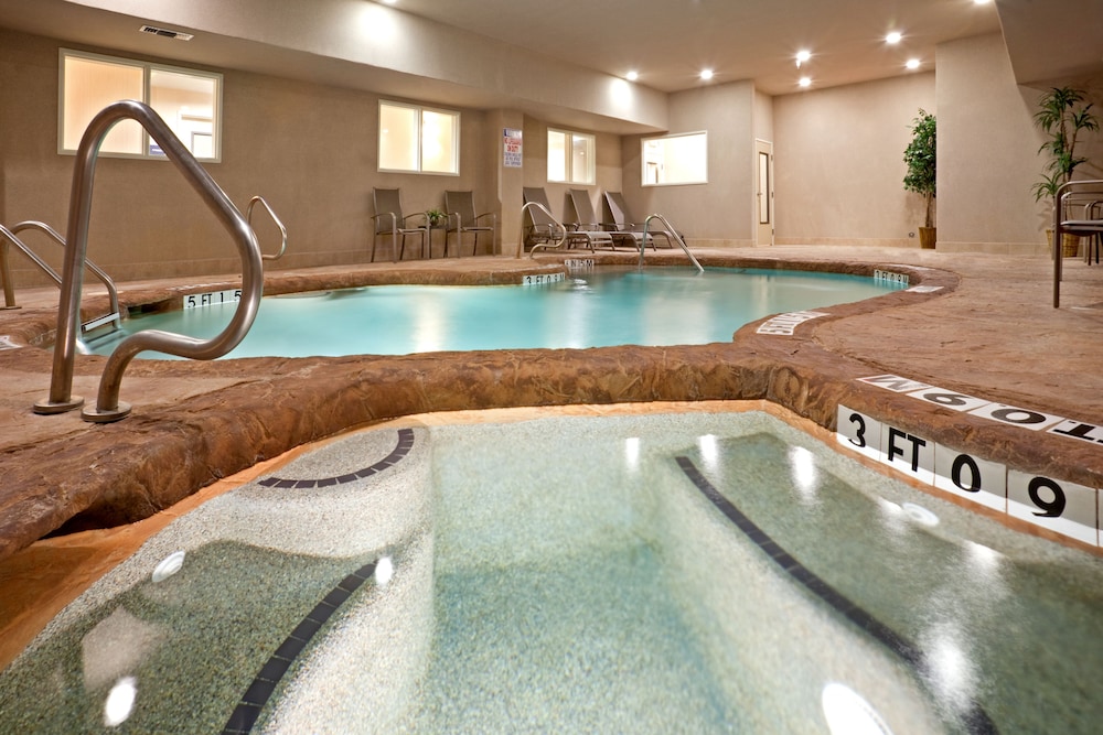 holiday inn express and suites dallas southwest cedar hill by ihg