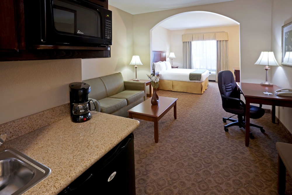 holiday inn express and suites dallas southwest cedar hill by ihg