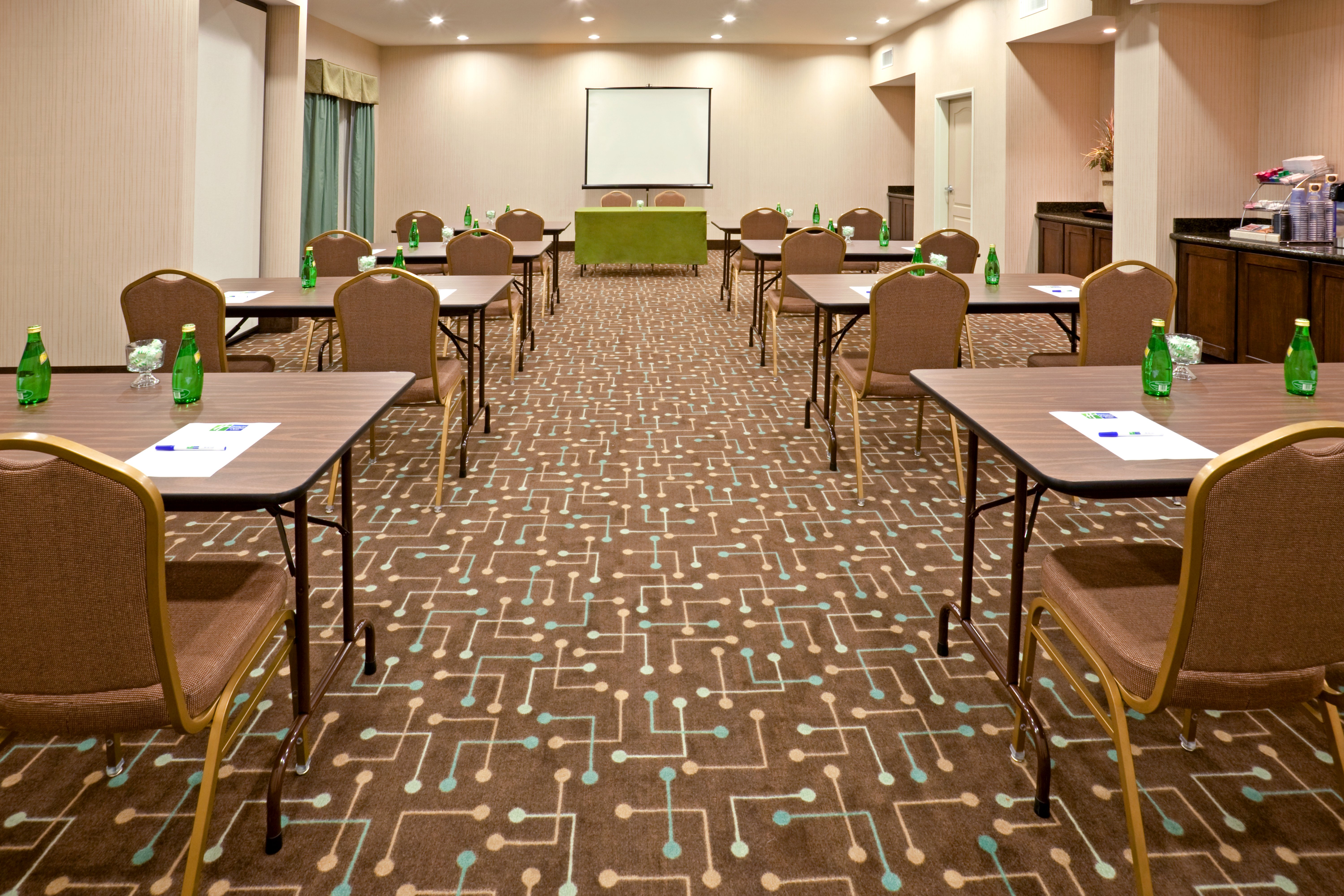 holiday inn express and suites dallas southwest cedar hill by ihg